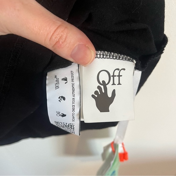 OFF WHITE Liquid Arrows Tee - Picture 12 of 14